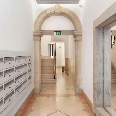 Appartement Lovely 2-Br Flat W/Terrace Near Time Out Market *