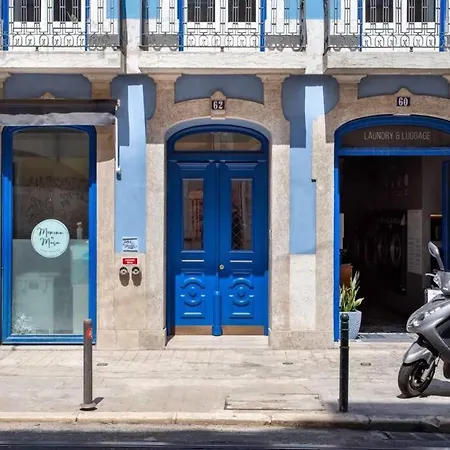 Lovely 2-Br Flat W/Terrace Near Time Out Market Lägenhet Lisboa